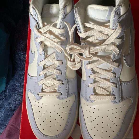 Dunks - Picture 4 of 7